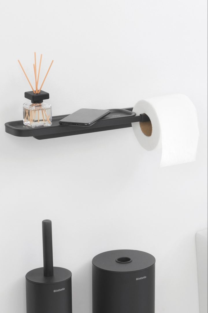 The Brabanita toilet paper holder with a handy shelf for your phone or a scented candle is a practical home-hack for those who want to be more organised in the bathroom. 