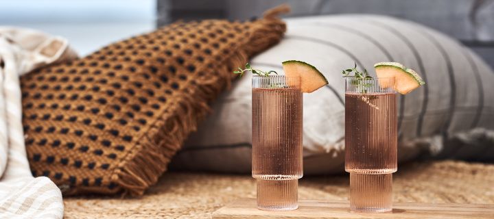 Refreshing summer drinks - try a refreshing & tasty melon drink served in a trendy Ripple long drink glass from Ferm Living.