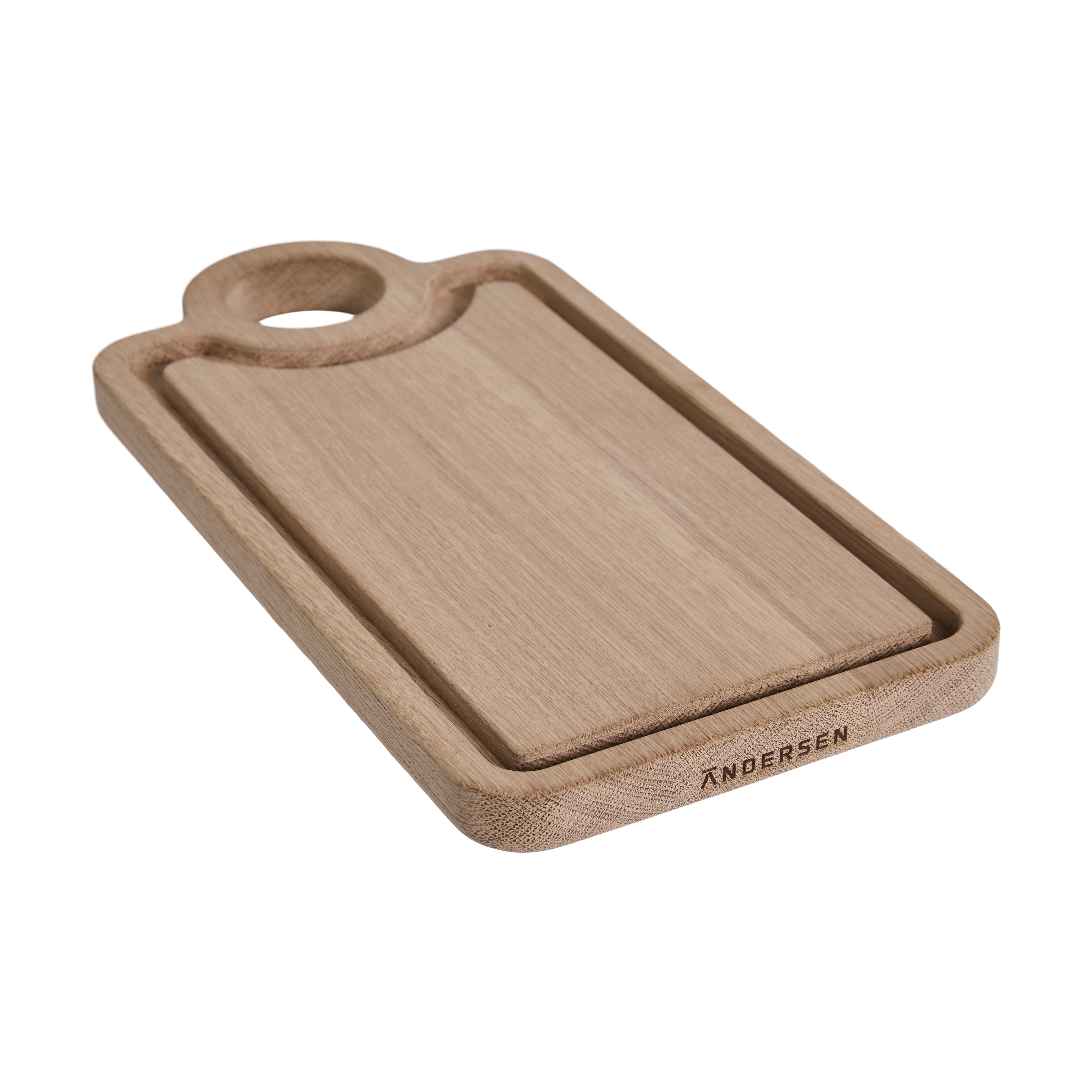 https://www.nordicnest.com/assets/blobs/andersen-furniture-circle-cutting-board-22x445-cm-oak/589175-01_1_ProductImageMain-6b380df6a7.png