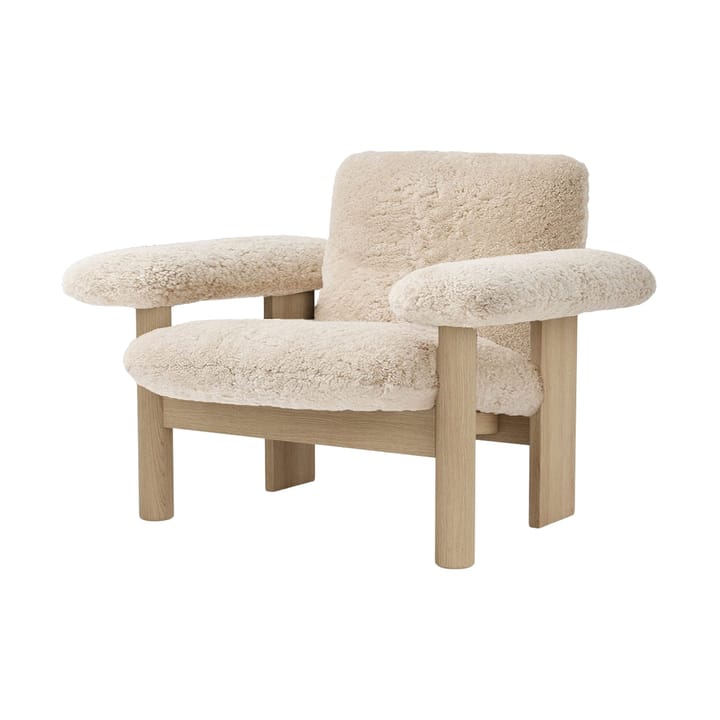 Brasilia armchair low back - Natural oak-Nature sheepskin curly - Audo Copenhagen