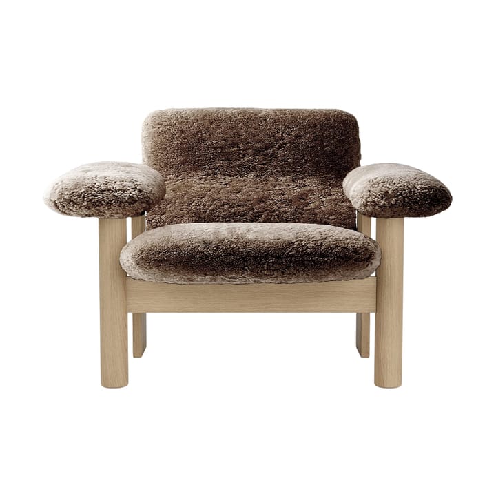 Brasilia armchair low back, Natural oak-Sahara sheepskin curly Audo Copenhagen