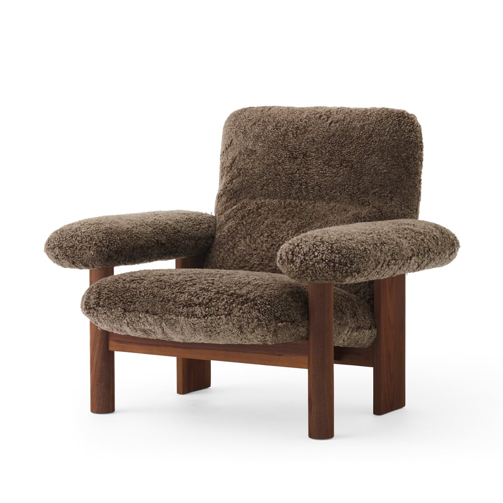 Audo Copenhagen Brasilia armchair Sheepskin root brown, walnut legs