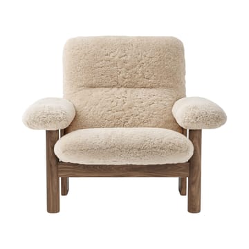 Brasilia armchair - Walnut-Nature sheepskin curly - Audo Copenhagen