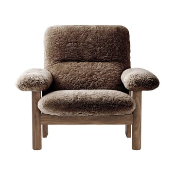 Brasilia armchair - Walnut-Sahara sheepskin curly - Audo Copenhagen