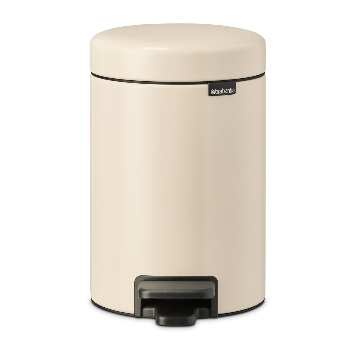 Brabantia New Icon pedal bin 3 liter Soft beige | Scandinavian Design | Pedal bins | Beige