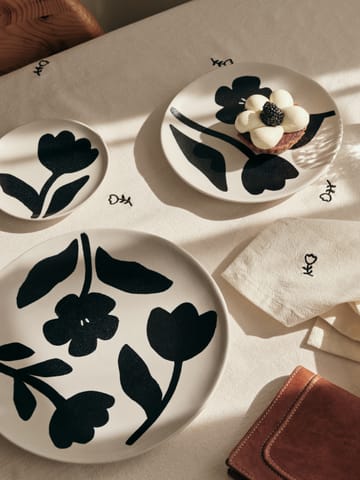 Flora plate Ø15 cm - Black-off white - Broste Copenhagen