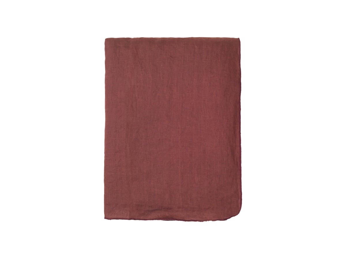 Broste Copenhagen Gracie Eco tablecloth 160x300 cm Red