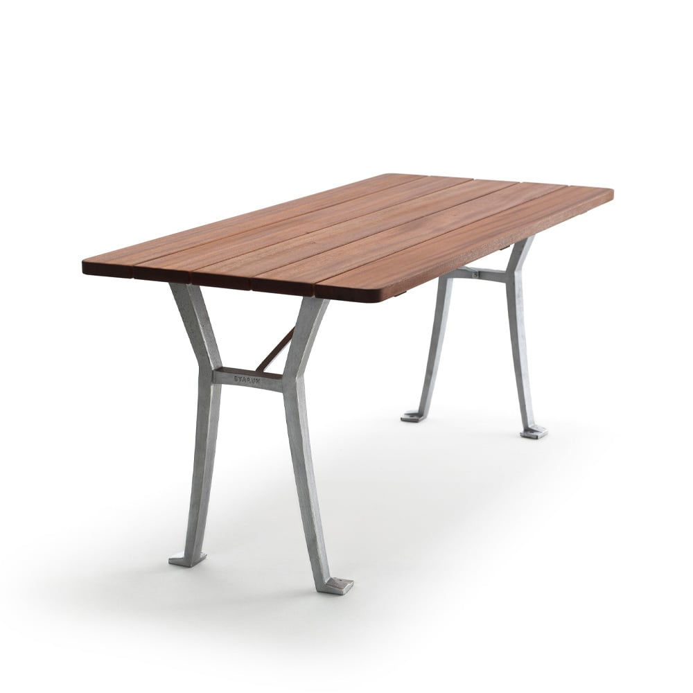 Byarums bruk Lessebo table Mahogany, raw aluminum stand