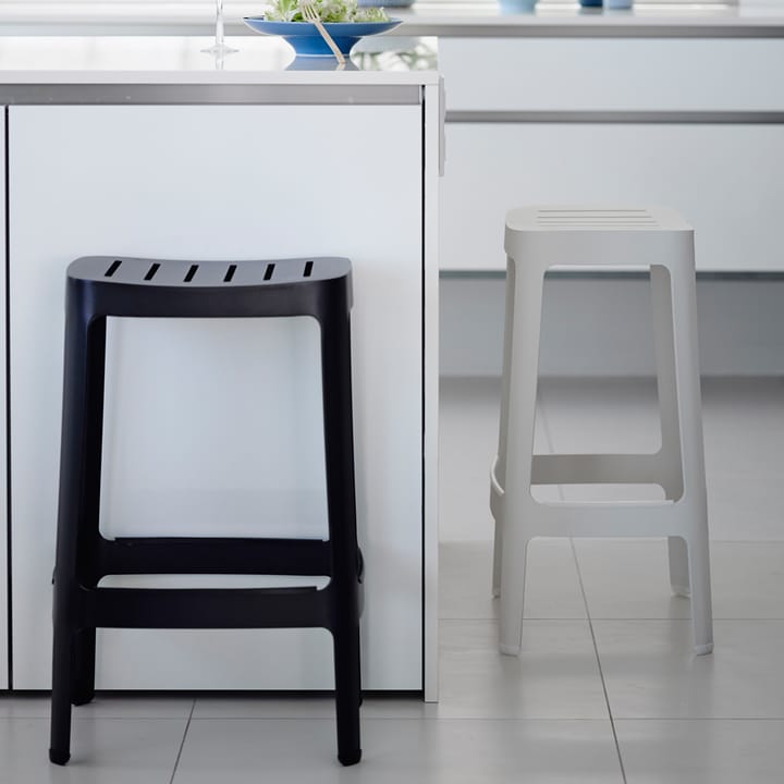 Cut barstool - Black - Cane-line