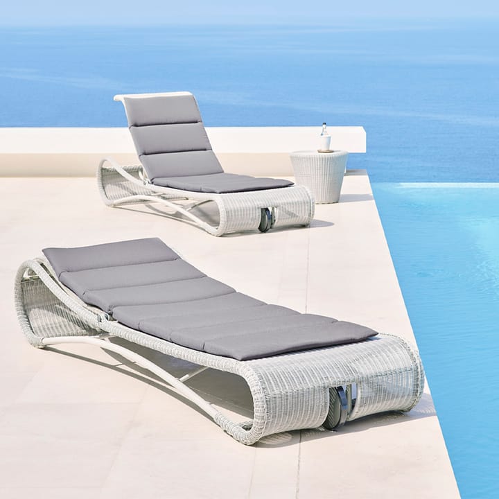 Escape sun lounger, Black Cane-line