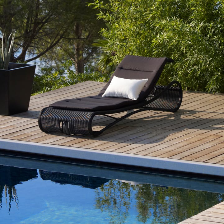 Escape sun lounger, Black Cane-line