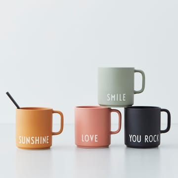 Design Letters favourite cup with handle 25 cl - smile - Design Letters