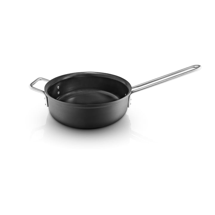 Eva Trio Professional sauté pan Slip-Let 24 cm - Black - Eva Solo