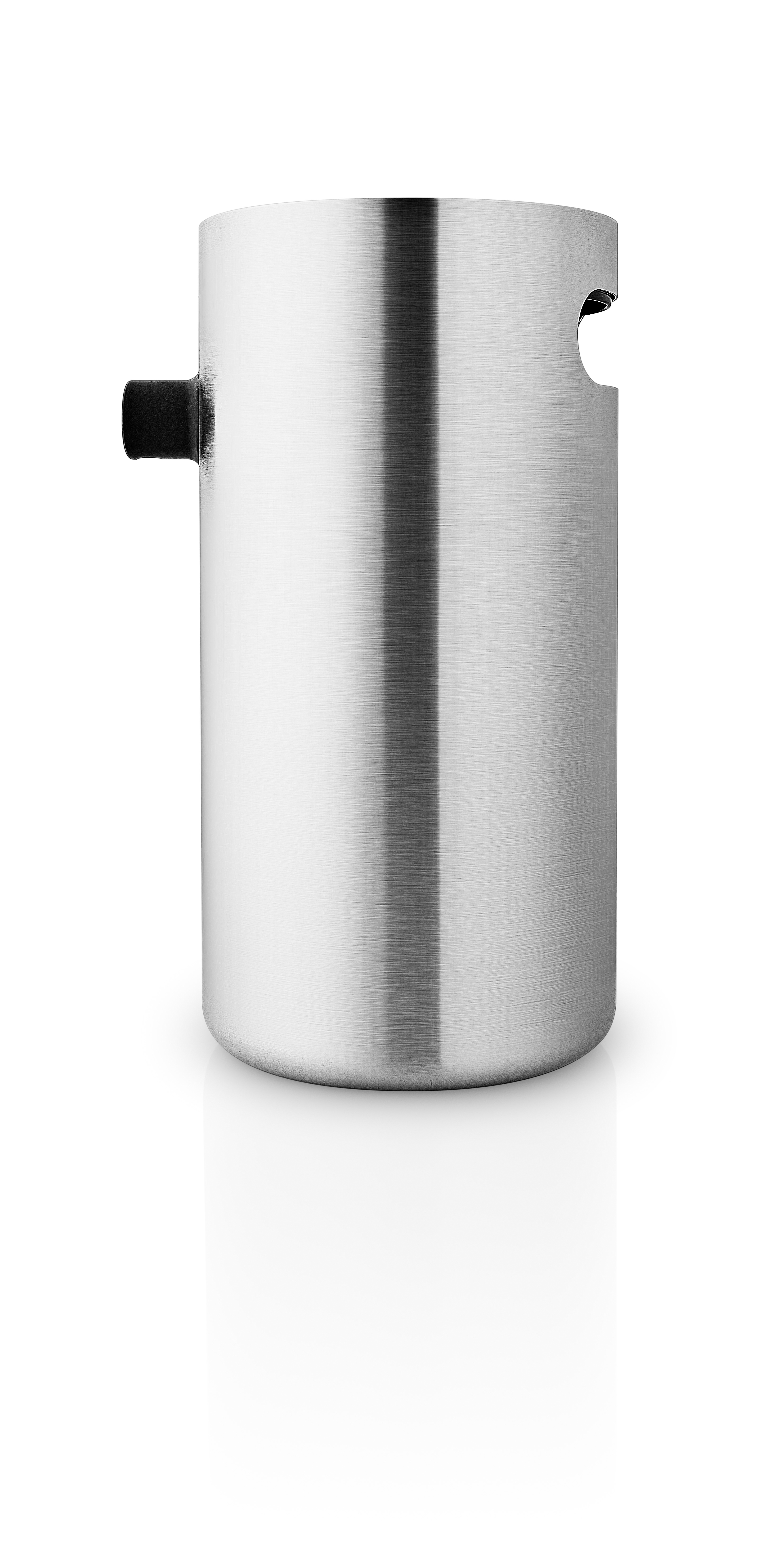 https://www.nordicnest.com/assets/blobs/eva-solo-nordic-kitchen-pump-thermos-18-l-stainless-steel/577135-01_30_ProductImageDetail-66f6d40c38.jpeg