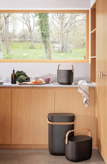 Reflect waste bin 33 L - Black-brown - Eva Solo