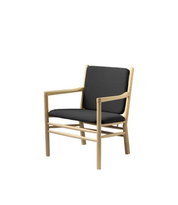 J147 armchair - Oak nature lacquered-dark grey - FDB Møbler