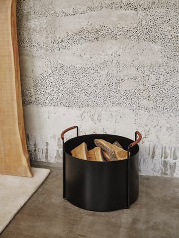 Port wood basket - Black - ferm LIVING