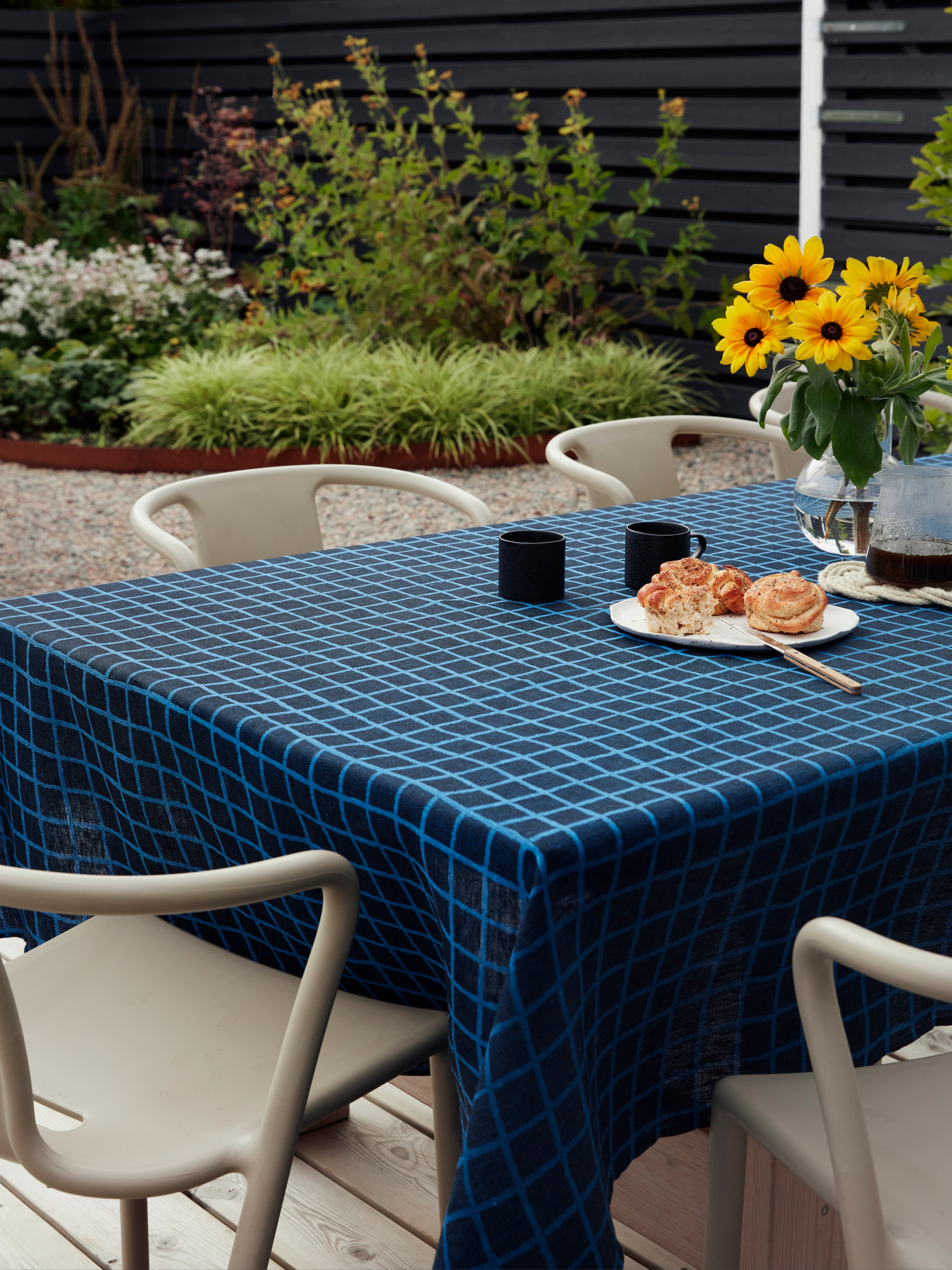 Rutig jacquard-woven table cloth 147x250 cm from Fine Little Day