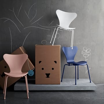 3177 Series 7 children's chair - Rose - Fritz Hansen