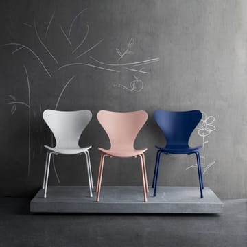 3177 Series 7 children's chair - Rose - Fritz Hansen