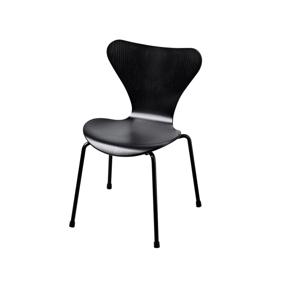 Fritz Hansen 3177 Sjuan children's chair Black