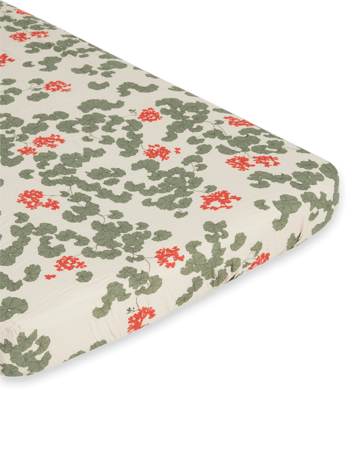 Pelargonium Muslin fitted sheet, 160x200x30 cm Garbo&Friends