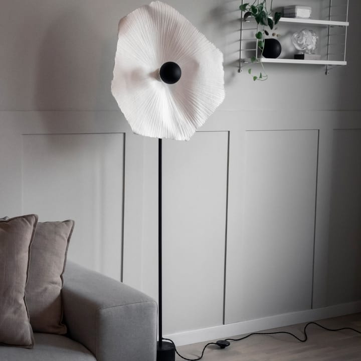 Tropez floor lamp, Nature, black stand Globen Lighting