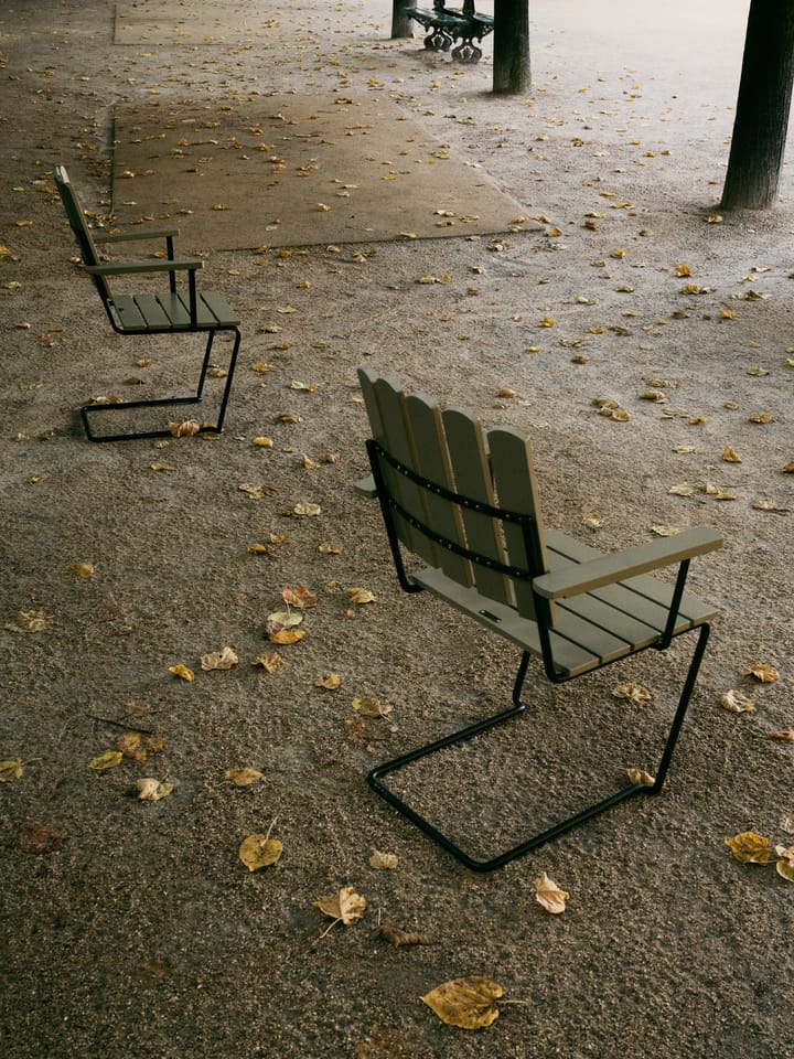 A2 armchair, Light green oak-black base Grythyttan Stålmöbler