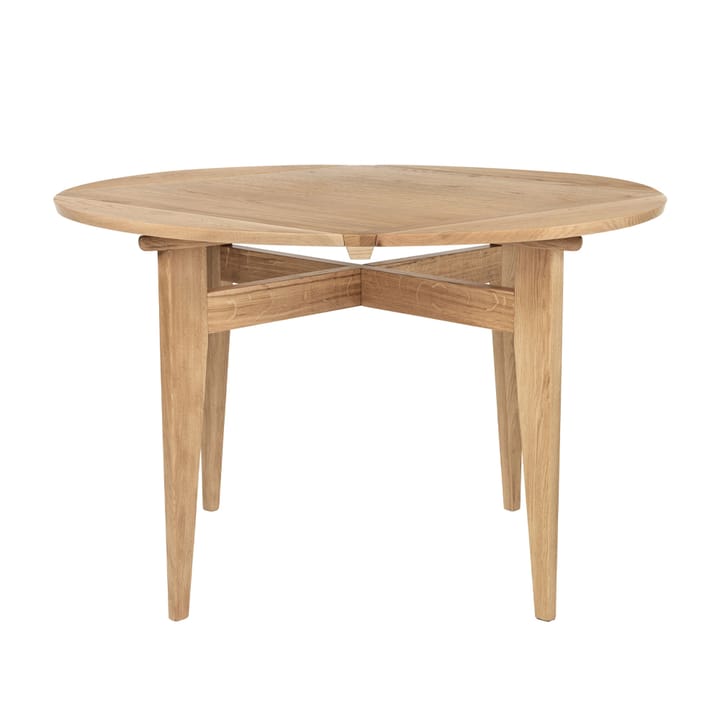 B-Table dining table, Oak matte lacqured GUBI