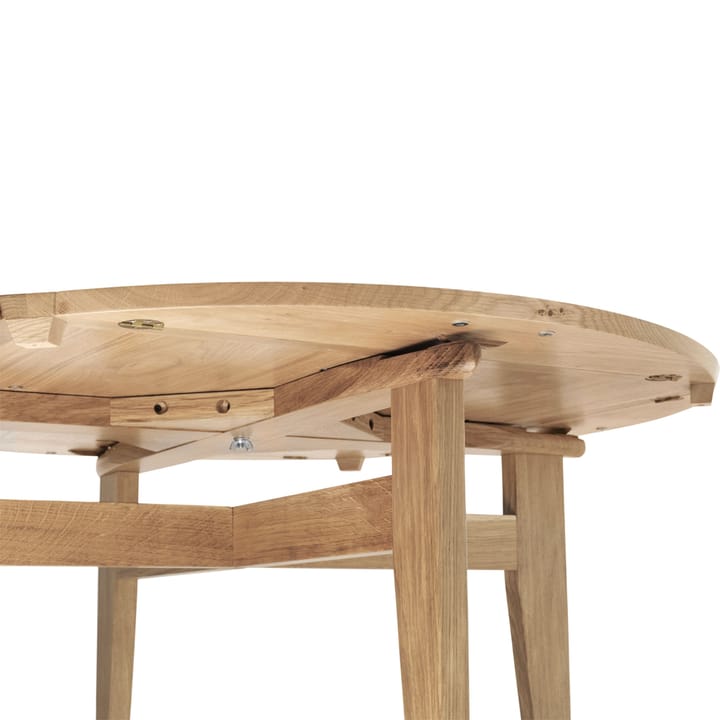 B-Table dining table, Oak matte lacqured GUBI