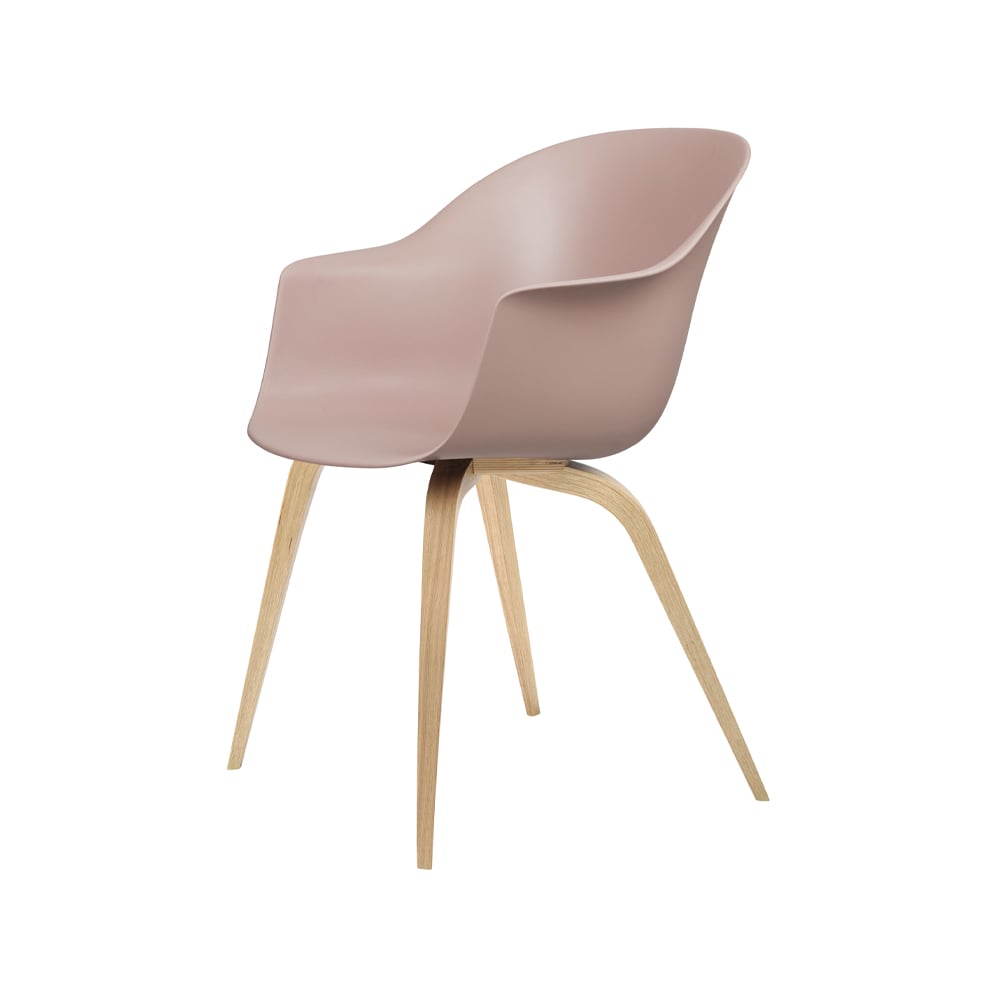 GUBI Bat Chair Sweet pink, matte lacquered oak legs