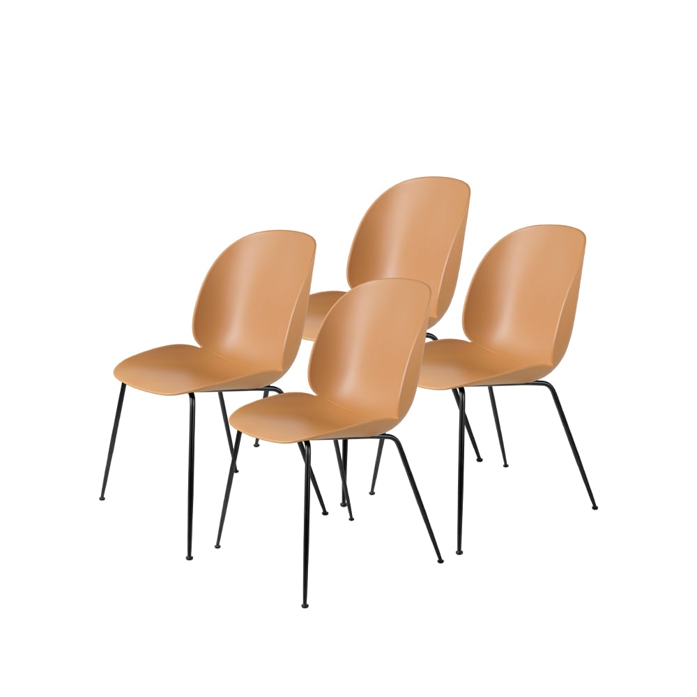 GUBI Beetle 4-pack Chair Amber brown, black steel legs