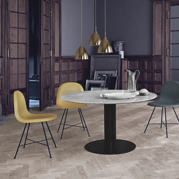 Gubi 2.0 dining table - Marble green. ø130. brass stand - GUBI