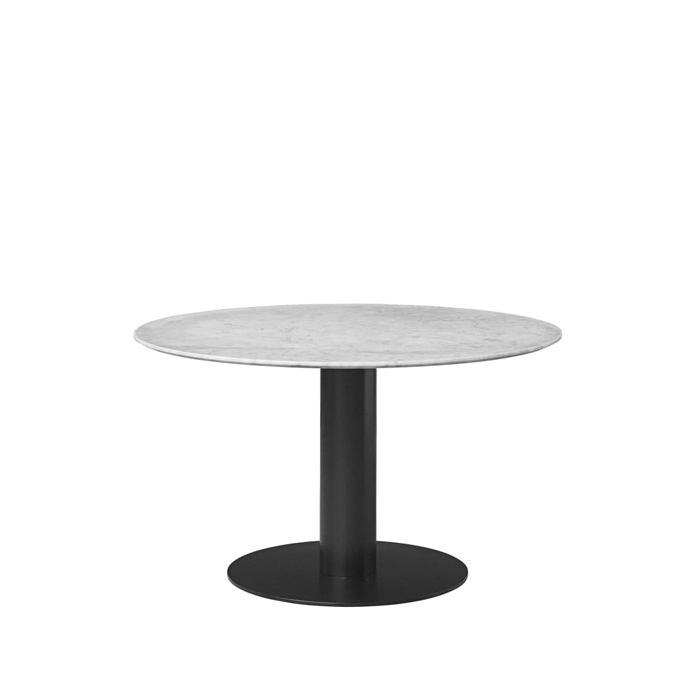 GUBI Gubi 2.0 dining table Marble white. ø110. black stand