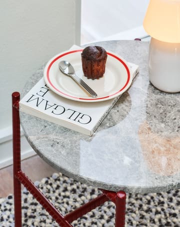 Rebar side table Ø45 cm - Grey marble-barn red - HAY