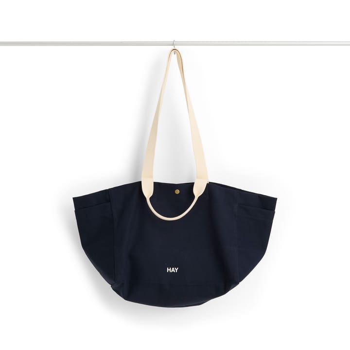 Weekend Bag No 2 bag S 26x56 cm - Midnight blue - HAY