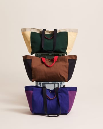 Weekend Bag Organic bag M - Dark green multi - HAY