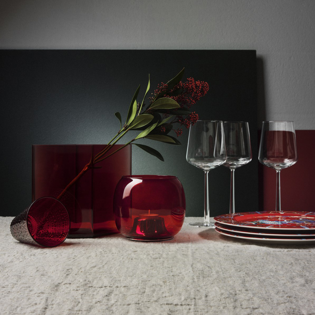 iittala essence red wine glasses - set of 4 - grounded