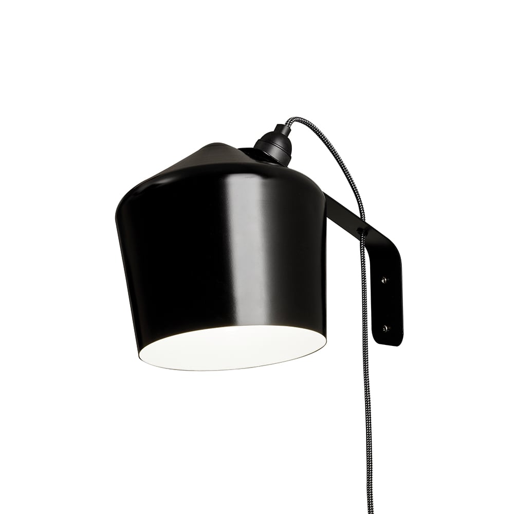 Innolux Pasila wall lamp Black