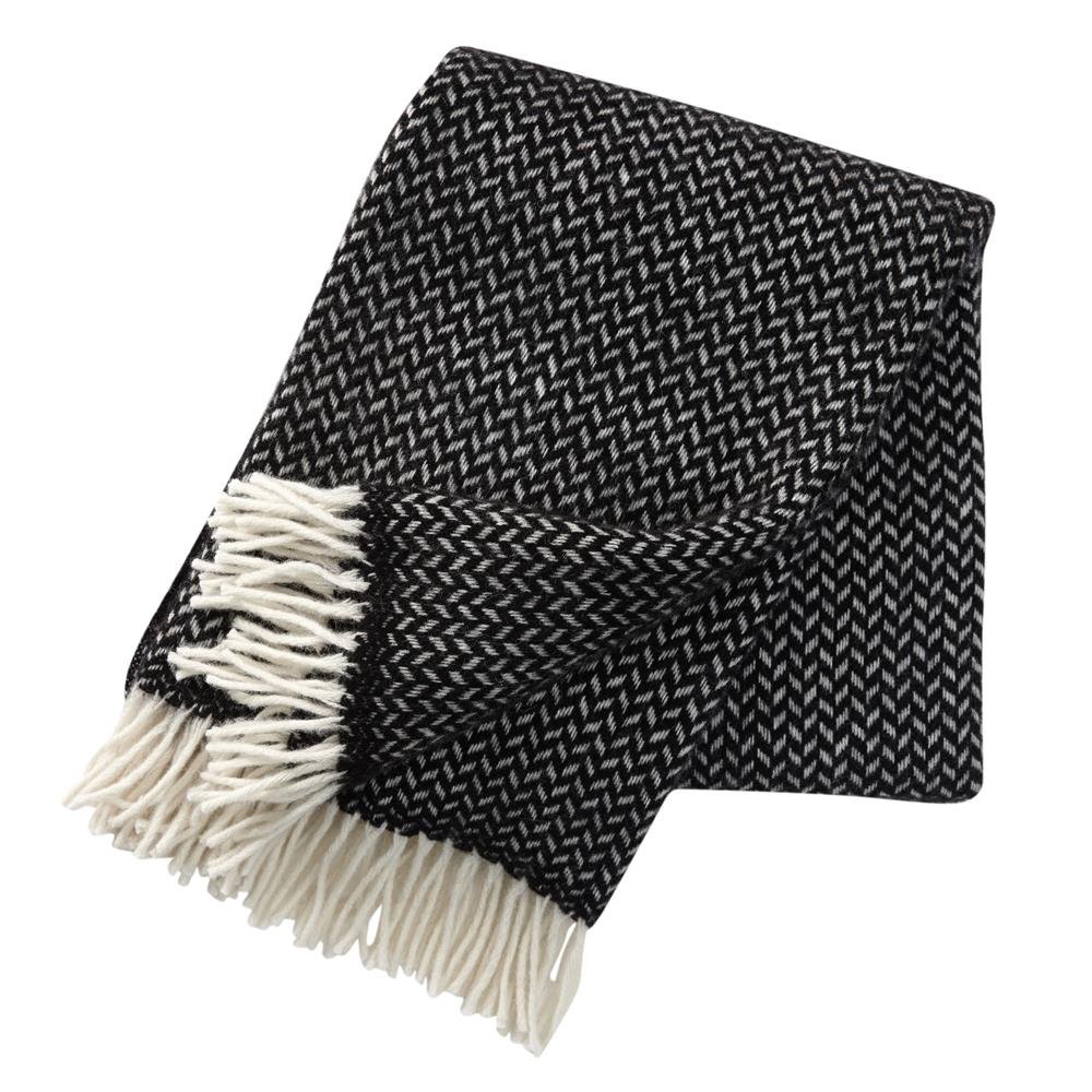 Klippan Yllefabrik Polka wool throw black | Scandinavian Design | Wool blankets & throws | Black