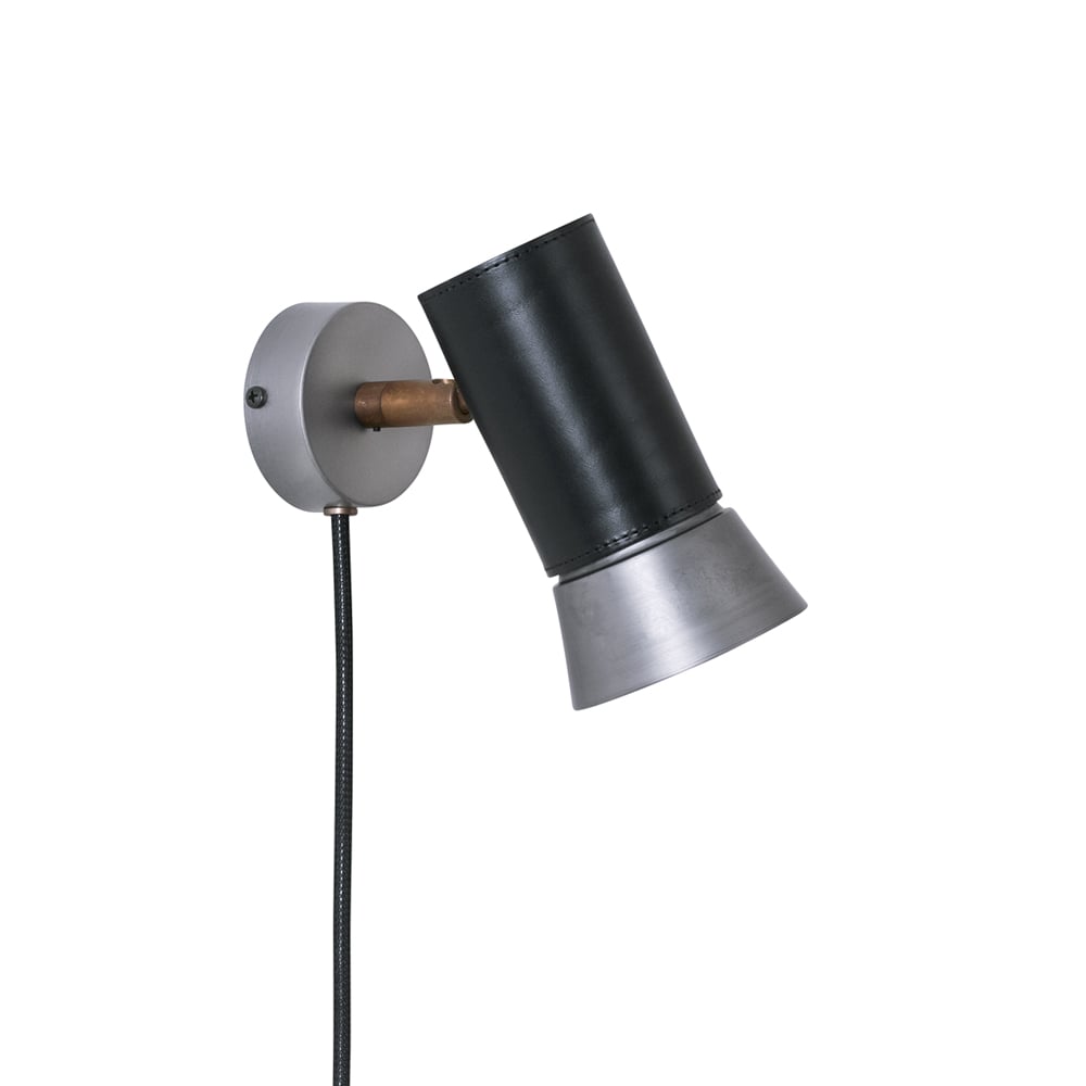 Konsthantverk Kusk wall lamp Raw iron/black leather