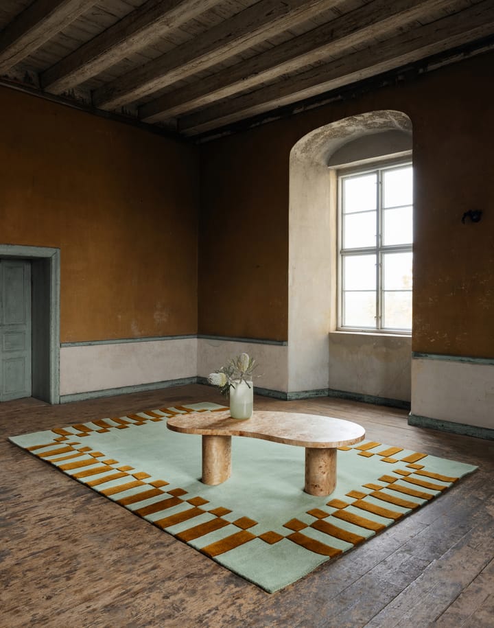 Teklan frame wool rug, Pistachio camel, 140x200 cm Layered