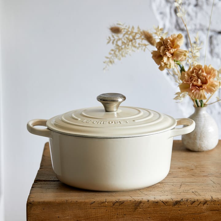 Le Creuset Signature round casserole 4.2 l, Meringue Le Creuset