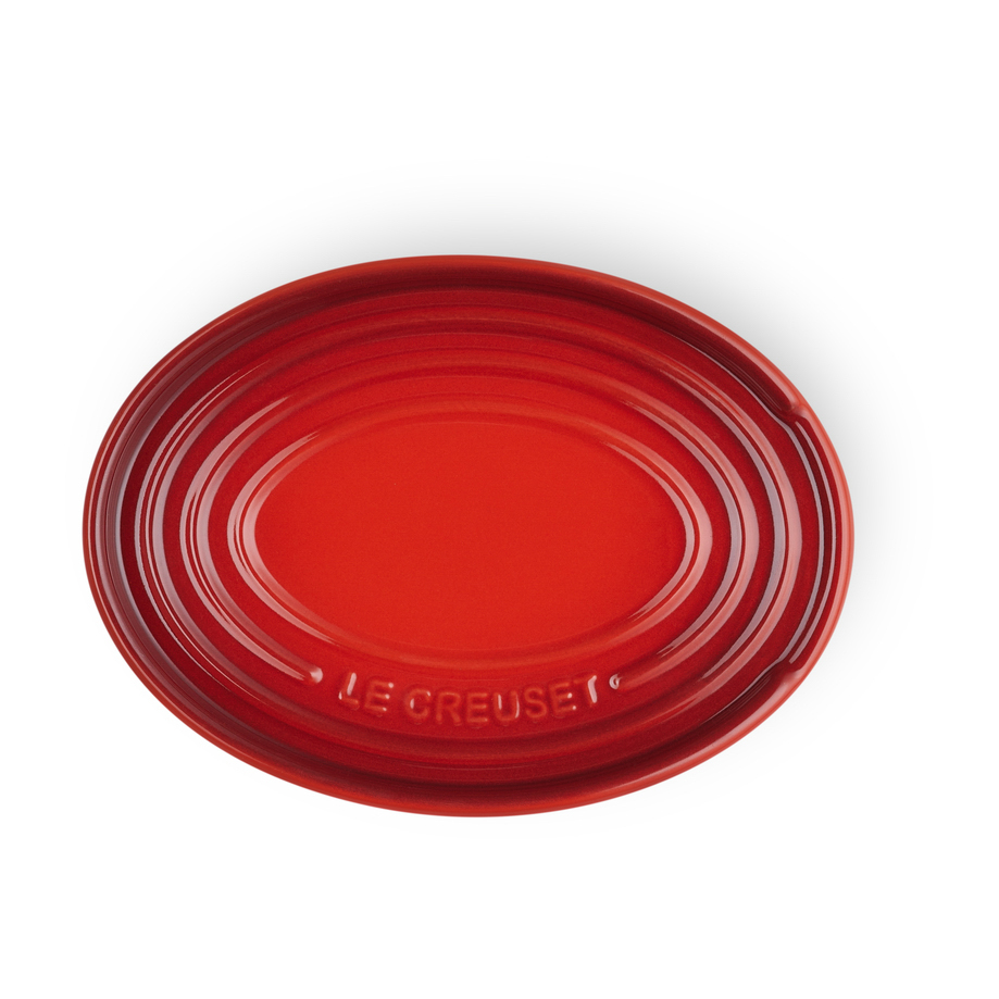 Le Creuset's NEW Oval Spoon Rest is a convenient and helpful worktop piece,  preventing mess and cutting down on time spent clearing up…