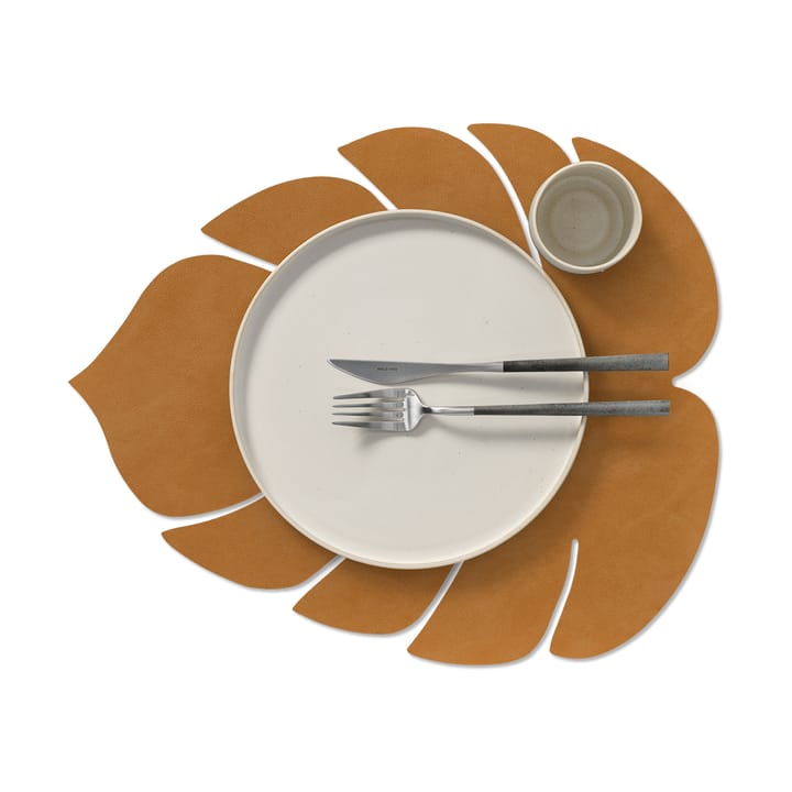 Monstera Leaf Nupo placemat L, Burned curry LIND DNA