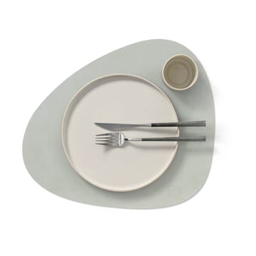 Nupo placemat curve L - metallic (stone grey) - LIND DNA