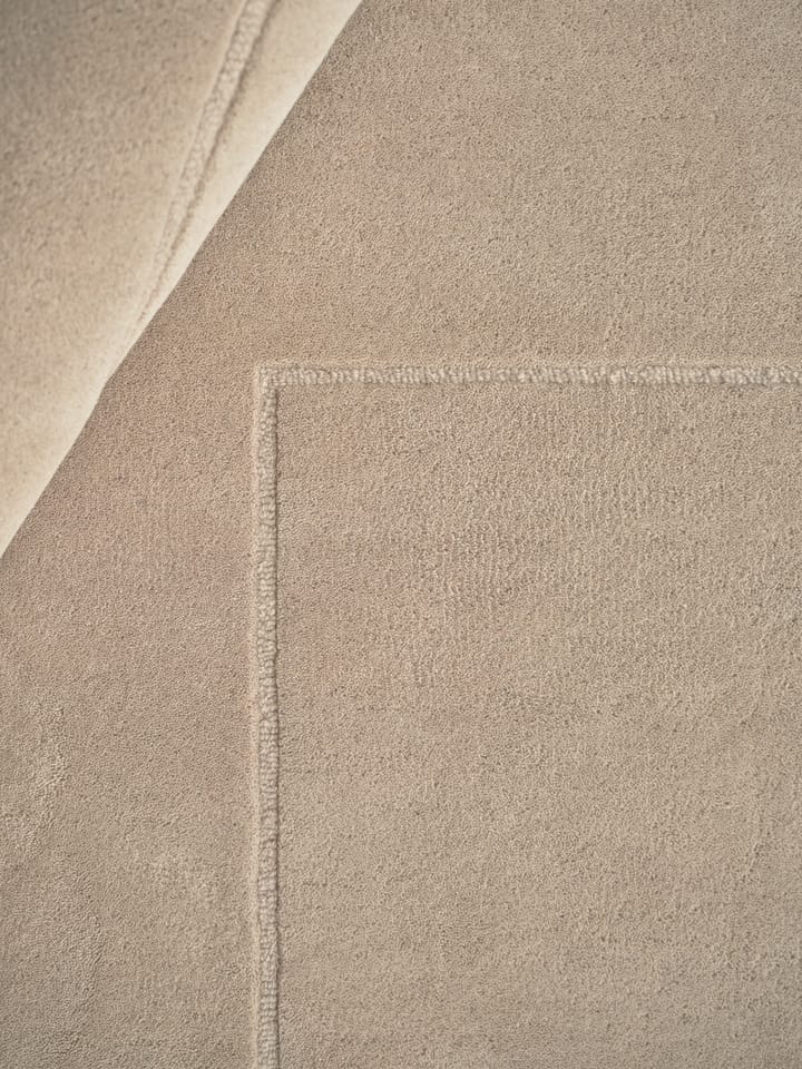 Lineal Poem wool carpet, Beige. 140x200 cm Linie Design