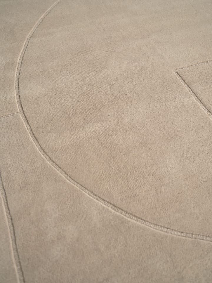 Lineal Poem wool carpet, Beige. 140x200 cm Linie Design