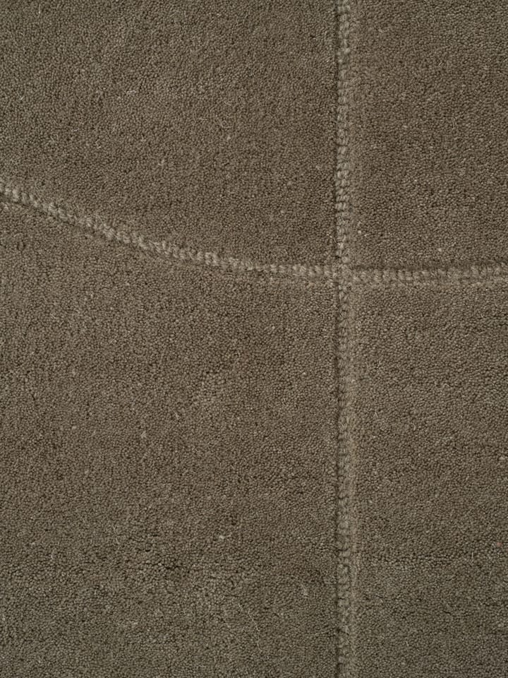 Lineal Poem wool carpet, Moss. 140x200 cm Linie Design