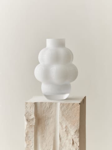 Balloon vase 04 32 cm - Opal White - Louise Roe